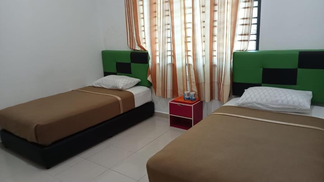 Dlayaran Villa Guest House Куала Ромпин Екстериор снимка