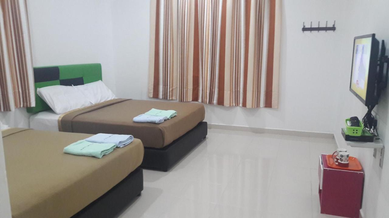 Dlayaran Villa Guest House Куала Ромпин Екстериор снимка